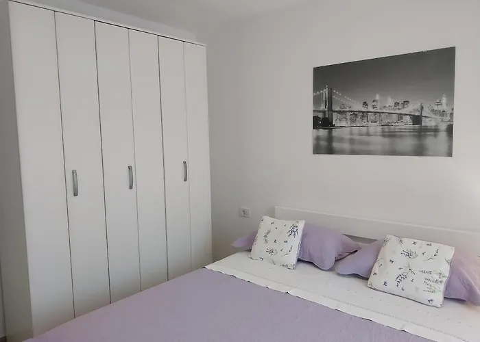 House Goga Ledenice